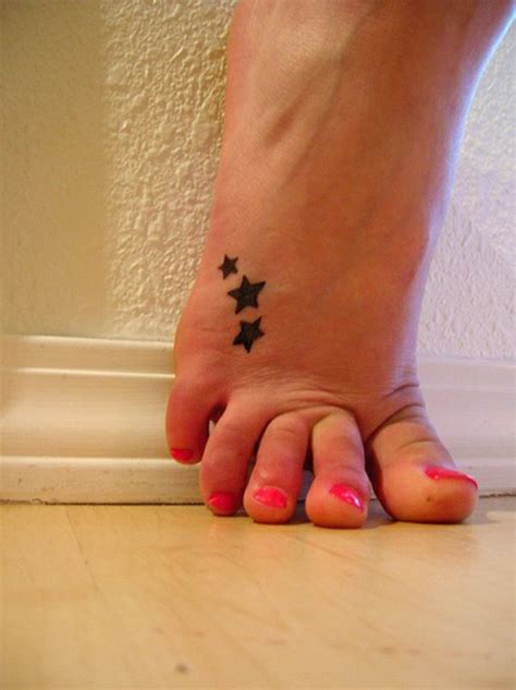 Tatuajes en los pies: 57 opciones para MUJER